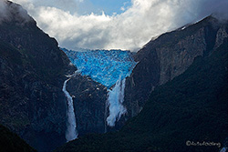 Ventisquero Colgante (h&auml;ngender Gletscher)