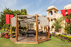 Schattiger Platz im &sbquo;The Heritage Village Manesar&rsquo;