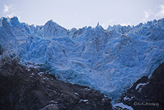 Laguna T�mpanos am Ventisquero Colgante (h�ngender Gletscher), National Park Queulat