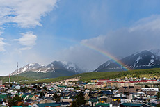 Regenbogen �ber der Stadt