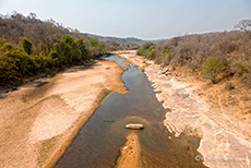 Flusslandschaft unterwegs