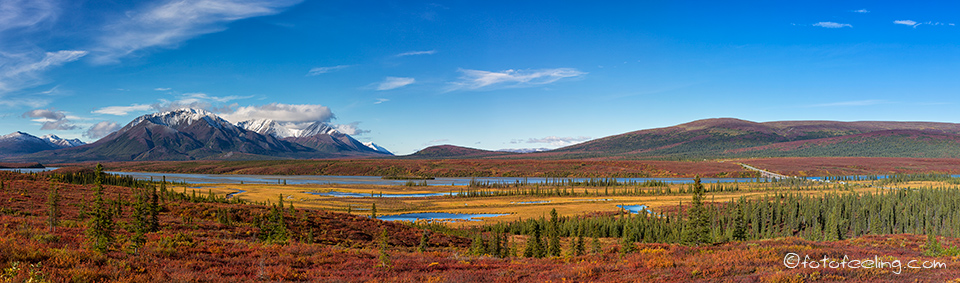 Susitna River mit der Alaska Range, Denali Highway, Alaska