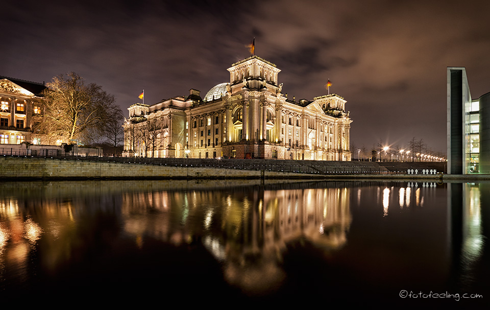 Reichtagsgeb&auml;ude an der Spree, Berlin