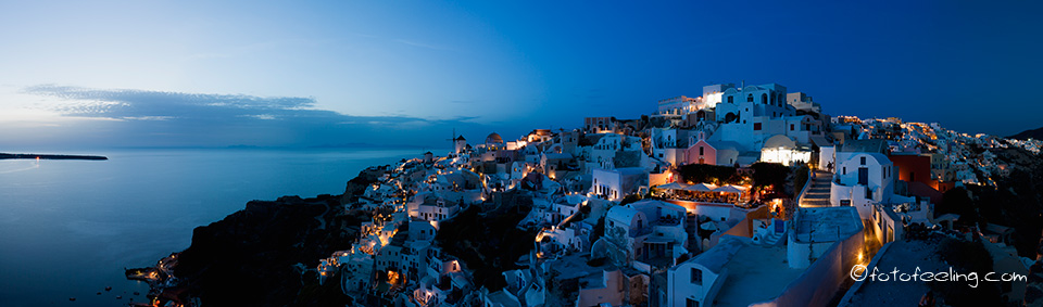 Blaue Stunde &uuml;ber Oia, Santorin