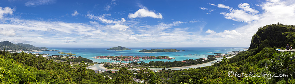 Aussicht auf Eden Island, Hafen von Victoria, Sainte Anne Marine National Park mit den Inseln Sainte Anne, &Icirc;le au Cerf, Moyenne, Long Island, Mah&eacute;, Seychellen